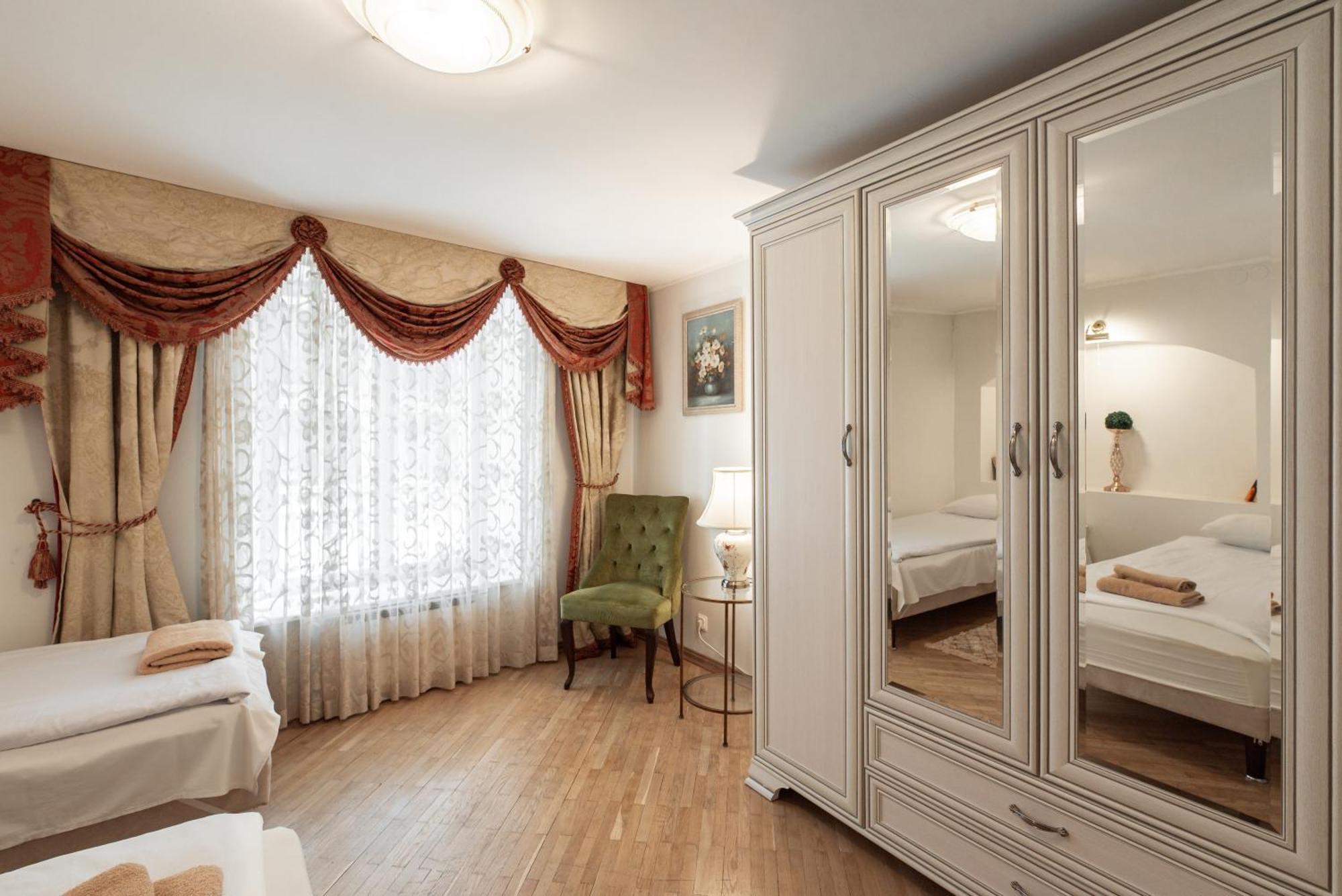 Airhome - Old Dominican Monastery *